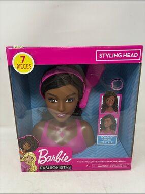 Barbie Fashionistas Styling Head with Pink Accessories